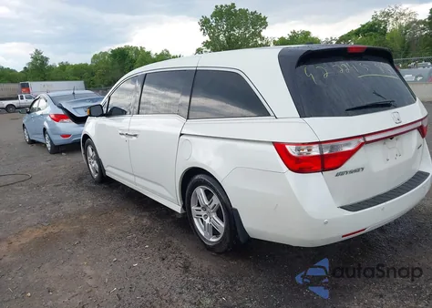2013 Honda Odyssey Touring/Touring Elite z USA, uszkodzony, nr VIN 5FNRL5H99DB028191